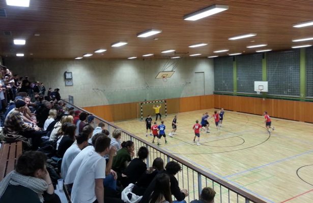 Überraschender Freitagabend in Moabit mit bester Unterhaltung