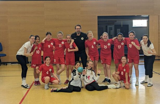 Auch Mär/dchen fangen ganz klein an